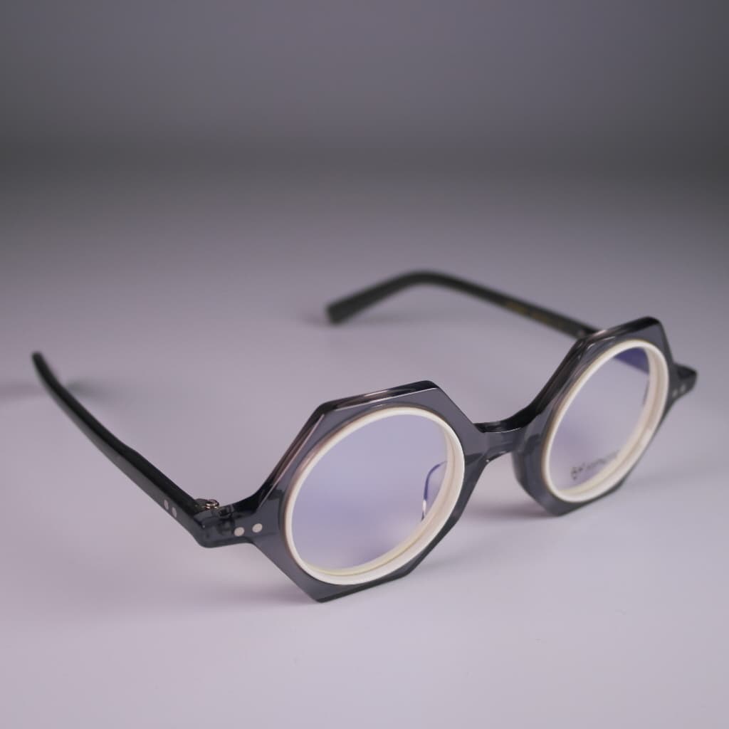Hypnotic - 011 C1 (42 mm)